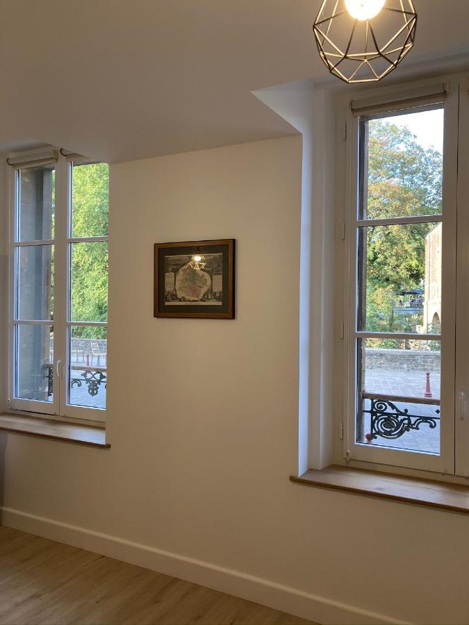 Suite Charles - Vue Musee Rimbaud Шарлевиль-Мезьер Экстерьер фото